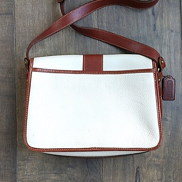 VTG COACH CREAM LEATHER CROSSBODY 9LX11W. - Picture 4 of 11